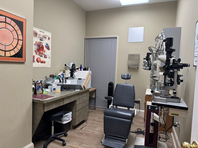 More Photos Of 1120 US-190, Covington Healthcare For Lease