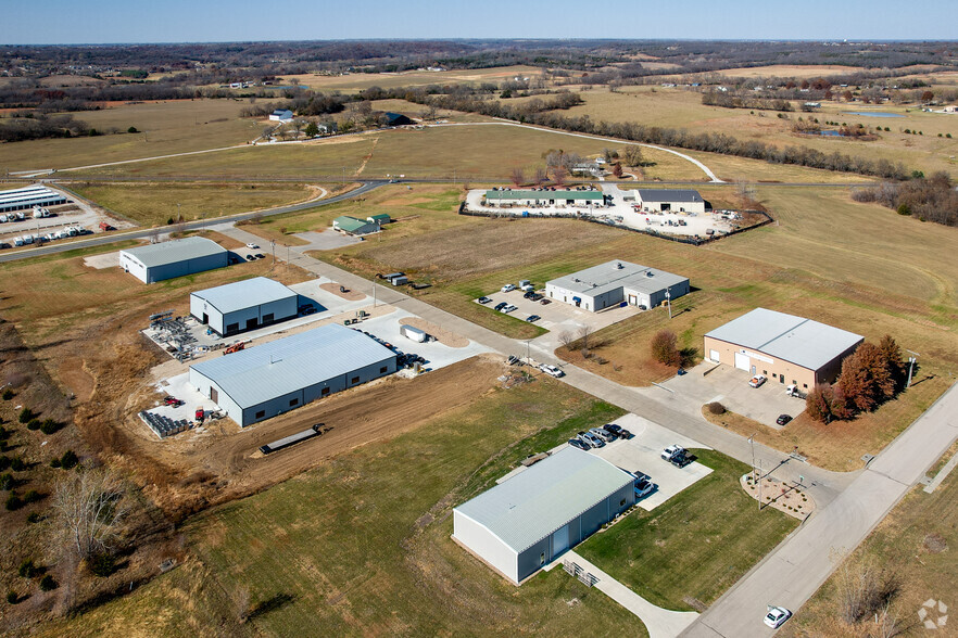 More Photos Of 1821 Commerce Dr, Tonganoxie Warehouse For Sale