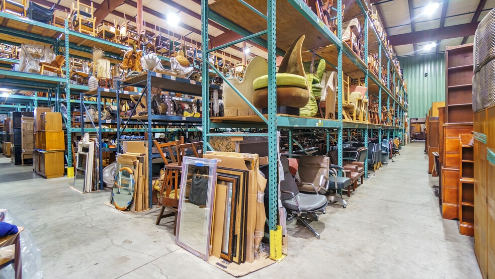 More Photos Of 26 Frowein Rd, Center Moriches Warehouse For Sale