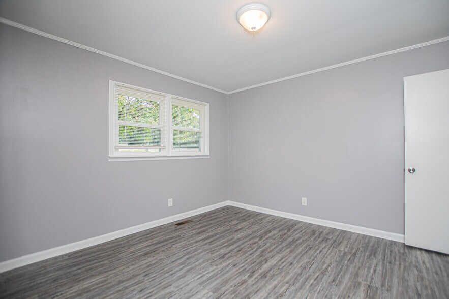 More Photos Of 2932 US-27, Buchanan Office For Sale