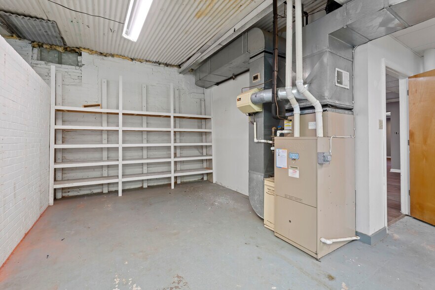 More Photos Of 101 Railroad Ave, Carnegie Warehouse For Sale