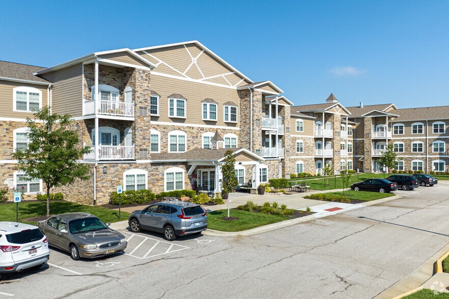 More Photos Of 13350 S Greenwood St, Olathe Apartments For Sale