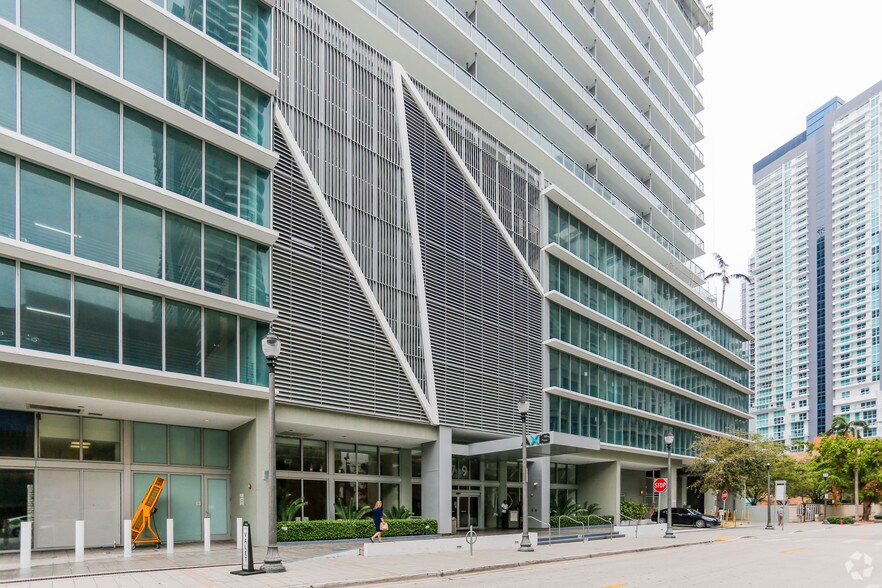 More Photos Of 1111 SW 1st Ave, Miami Apartments For Sale