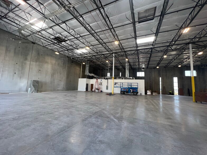 More Photos Of 5695 E North Belt Rd, Las Vegas Industrial For Lease