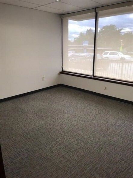 More Photos Of 8980 Perry Hwy, Pittsburgh Office For Lease