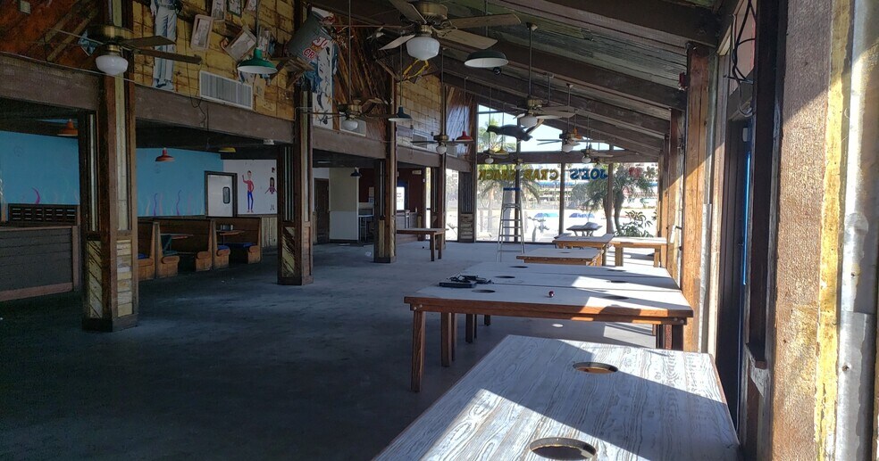 More Photos Of 230 Portofino Way, Redondo Beach Restaurant For Lease