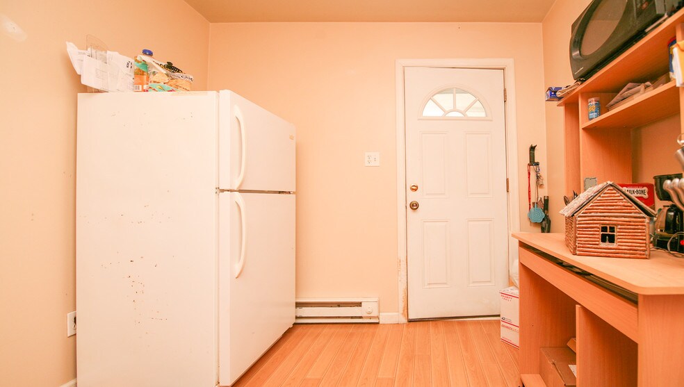 More Photos Of 2102 S Lehigh Ave, Whitehall Apartments For Sale