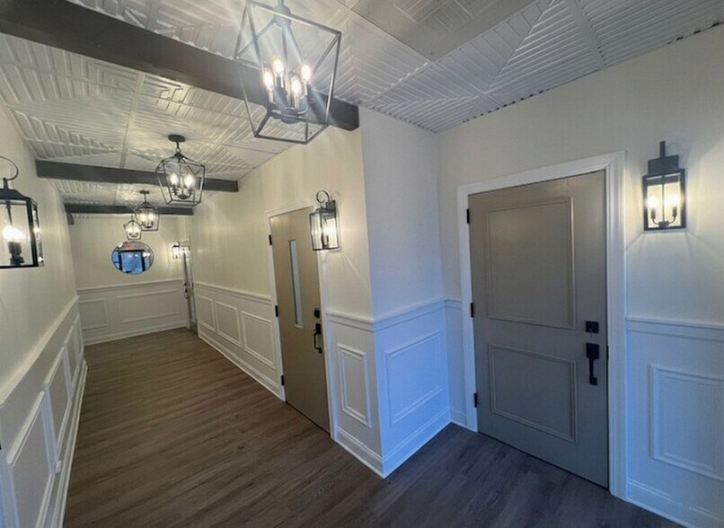 More Photos Of 620 S IL Route 31, Mchenry Office For Lease