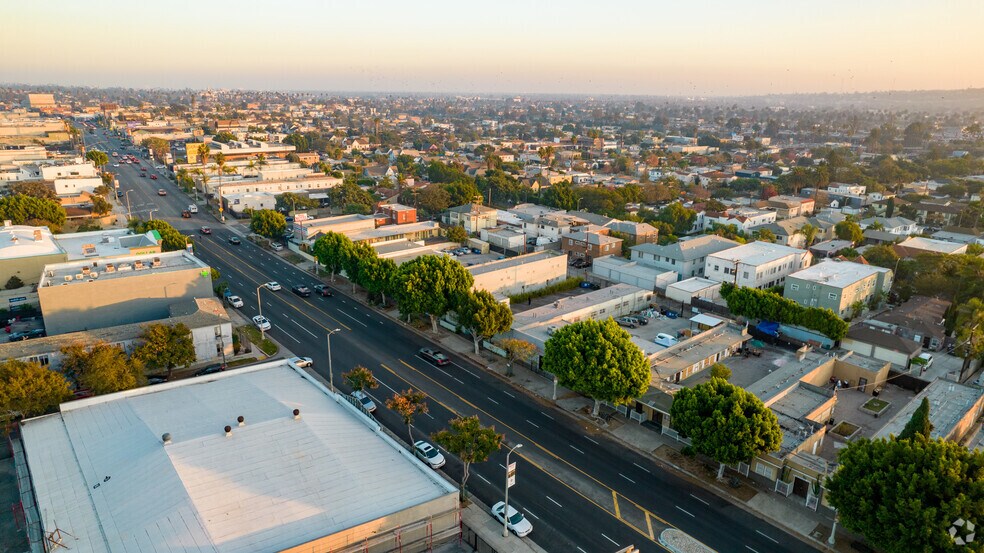 More Photos Of 5062 W Washington Blvd, Los Angeles Hotel For Sale
