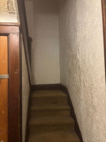 More Photos Of 1447 W Delaware Ave, Toledo Apartments For Sale