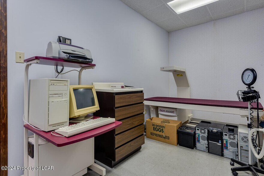 More Photos Of 832 Airport Rd, Hazle Township Medical For Sale
