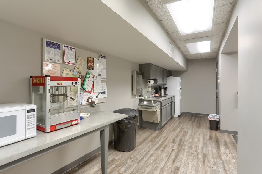 More Photos Of 44 N 8th St, Lebanon Office For Sale