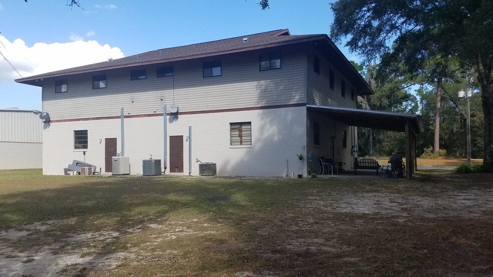 More Photos Of 4500 NE 35th St, Ocala Warehouse For Lease