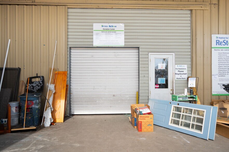 More Photos Of 1 Belknap Dr, Goose Creek Warehouse For Sale