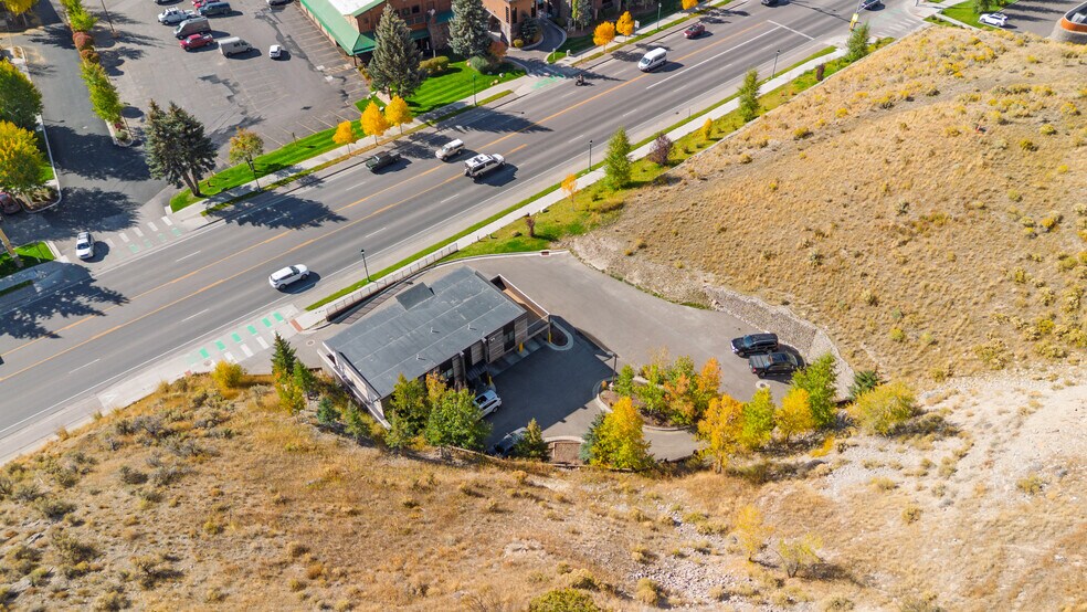 More Photos Of 855 W Broadway Ave, Jackson Apartments For Sale