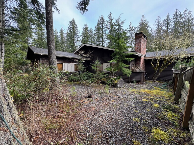 More Photos Of 295534 US Highway 101, Quilcene Flex For Sale