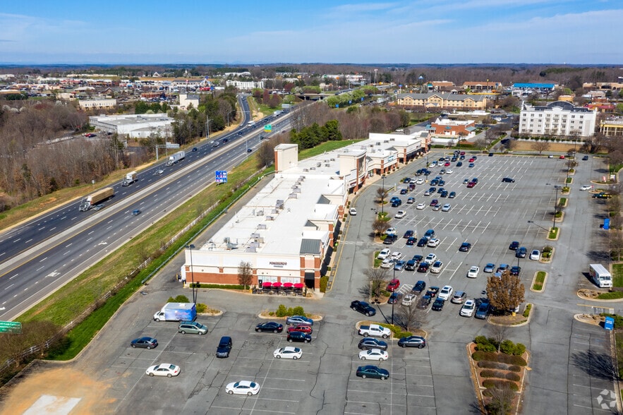 More Photos Of 168 Norman Station Blvd, Mooresville General Retail For Lease