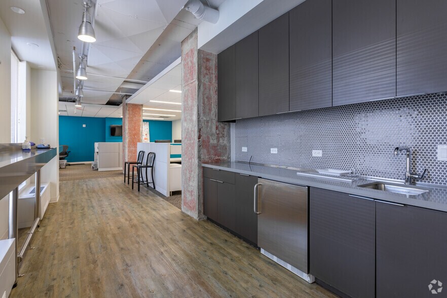 More Photos Of 1025 Connecticut Ave NW, Washington Office For Lease