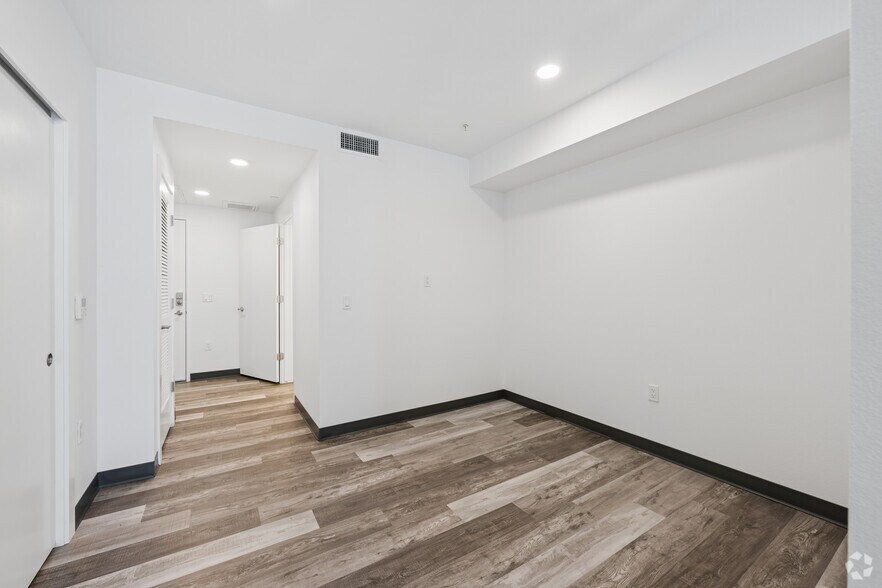 More Photos Of 1275 N Santa Fe Dr, Denver Apartments For Lease