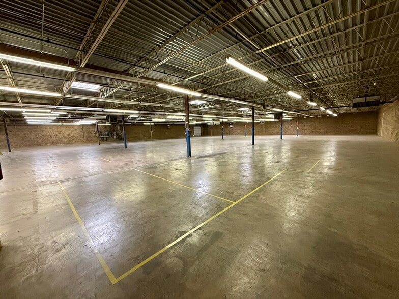More Photos Of 2005 Fulton Pl, High Point Warehouse For Lease