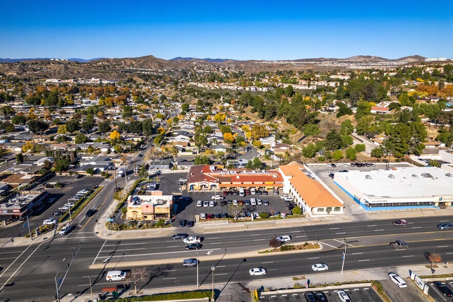 More Photos Of 18909-18941 Soledad Canyon Rd, Canyon Country Unknown For Lease