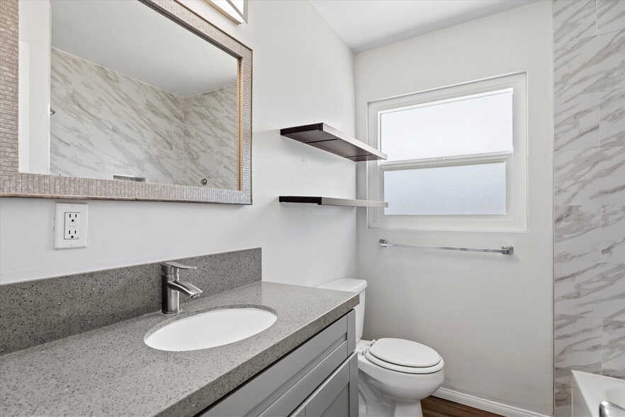 More Photos Of 378 Park Way, Chula Vista Multifamily For Sale