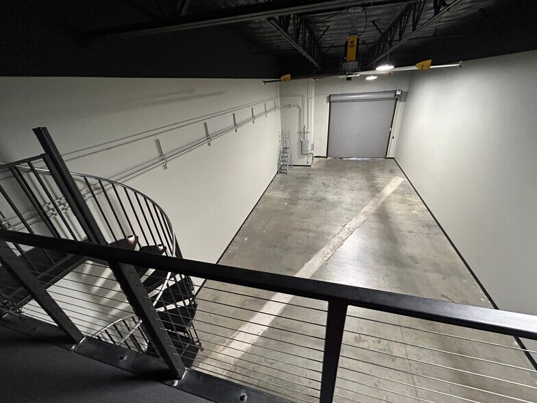 More Photos Of 4328-4330 Redwood Hwy, San Rafael Research And Development For Sale