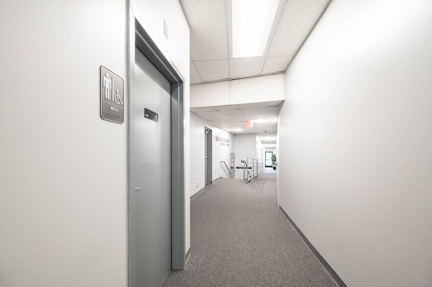 More Photos Of 355 Federal Rd, Brookfield General Retail For Sale