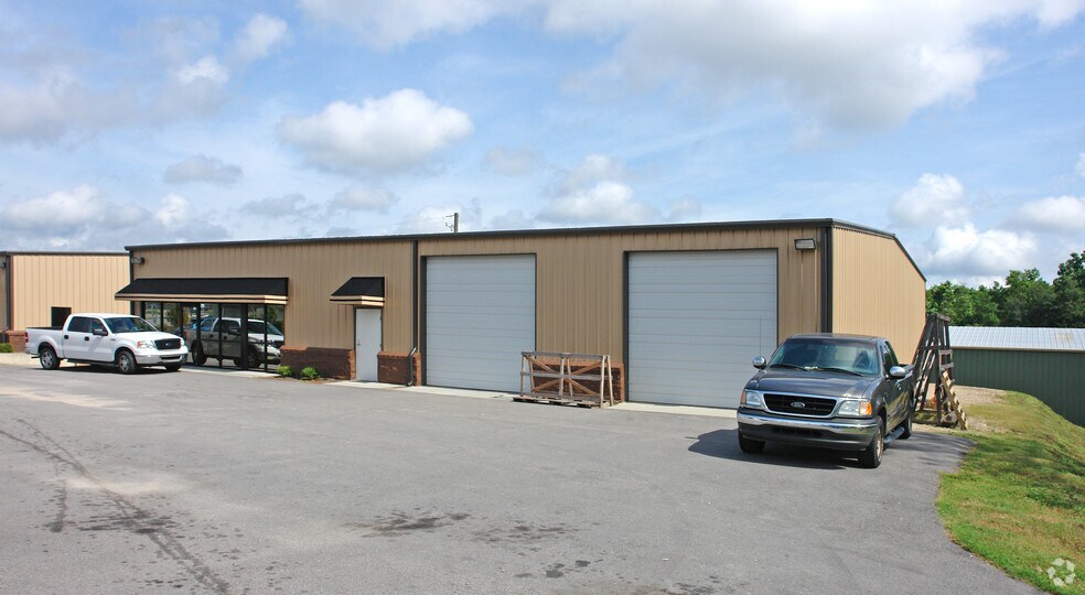 More Photos Of 2044 Industrial Blvd, Lexington Light Distribution For Lease