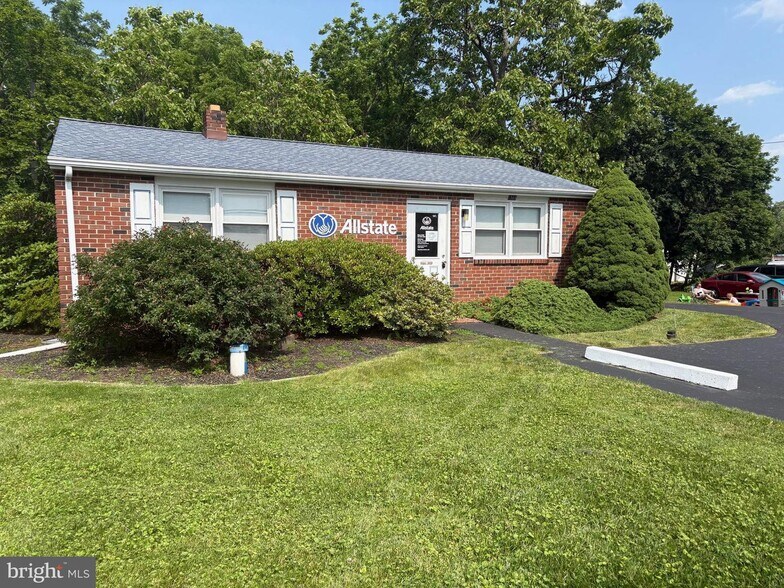 More Photos Of 1569 Swamp Pike, Gilbertsville Office Residential For Sale