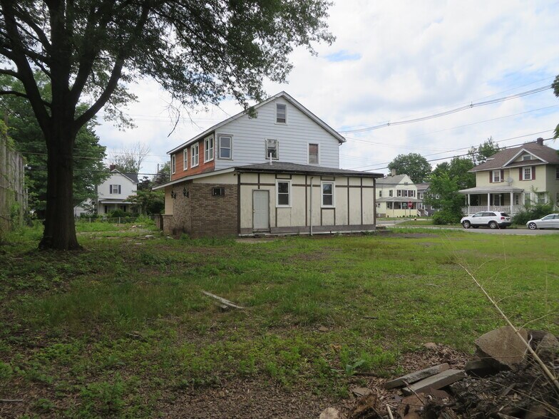 More Photos Of 76 1st Ave, Raritan Storefront Retail Residential For Sale