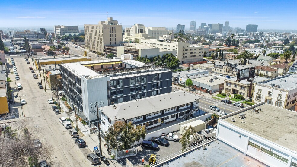 More Photos Of 151 S Mountain Vw, Los Angeles Apartments For Sale