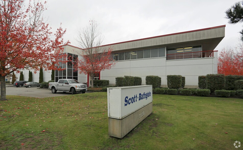 More Photos Of 7118 Venture St, Delta Distribution For Lease