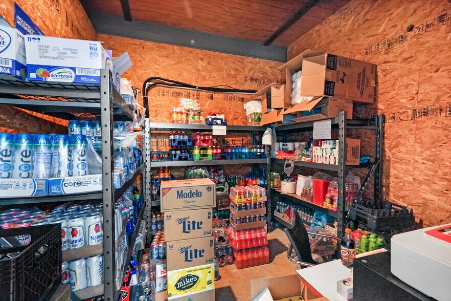 7128 S FM 4, Palo Pinto, TX 76484 Convenience Store For Sale