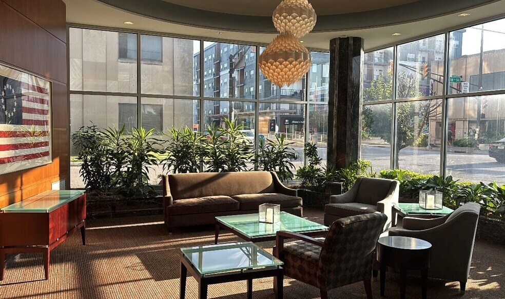 More Photos Of 1776 N Meridian St, Indianapolis Office For Lease