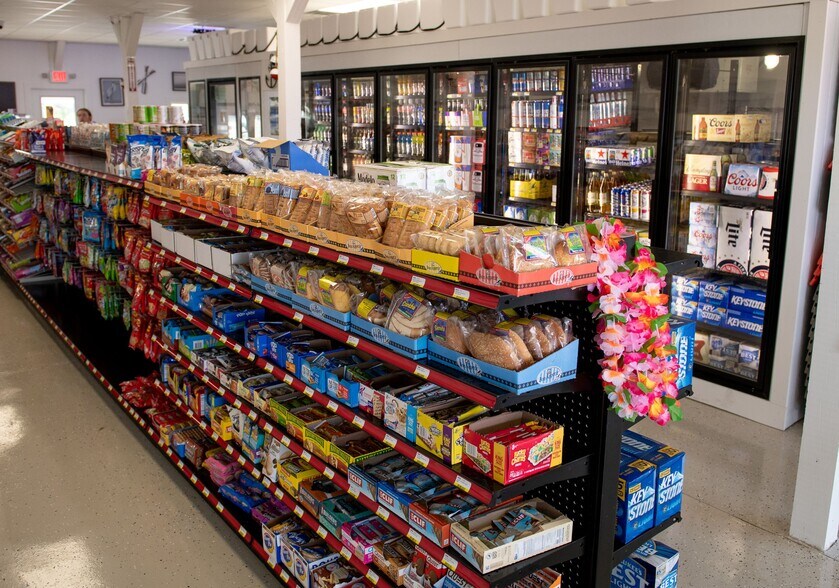 More Photos Of 3581 Caratoke Hwy, Maple Land For Sale