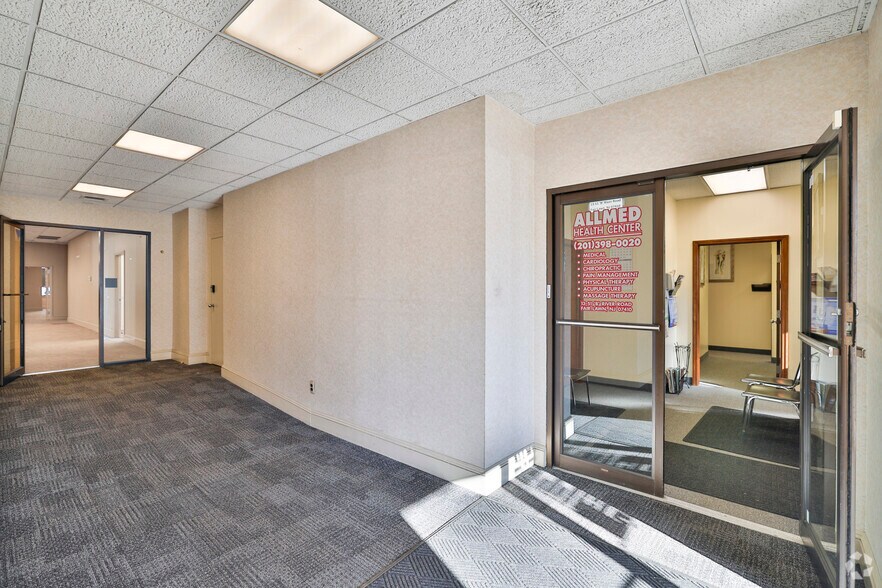 More Photos Of 13-51 River Rd, Fair Lawn General Retail For Sale