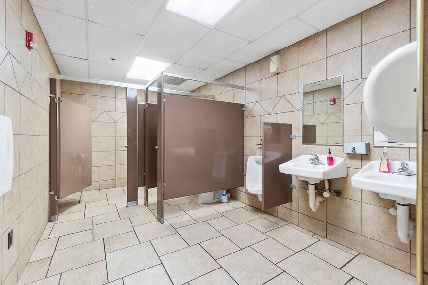 More Photos Of 2951 Old Orchard Rd, Jackson Restaurant For Sale