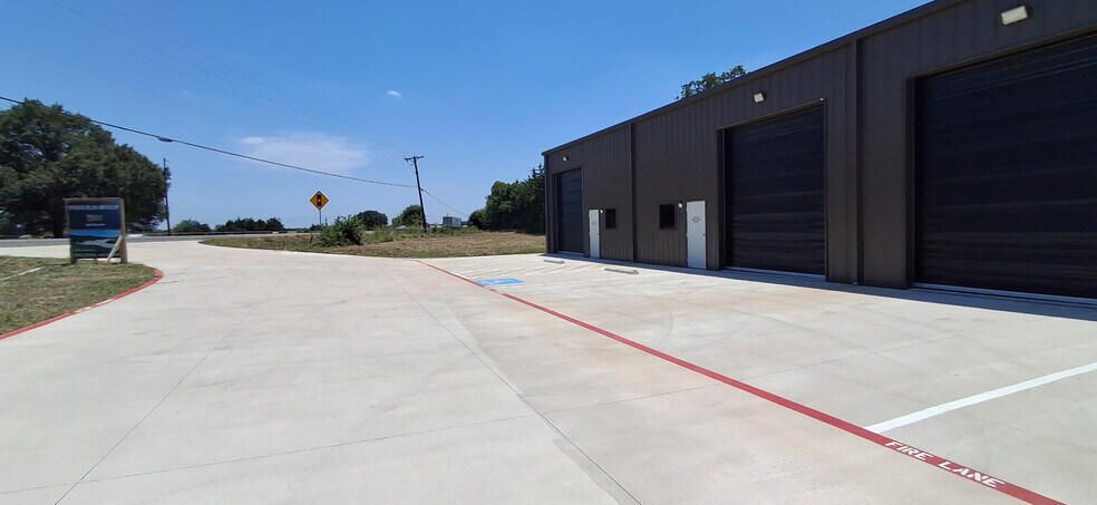 More Photos Of 5988 TX 34, Quinlan Industrial For Lease