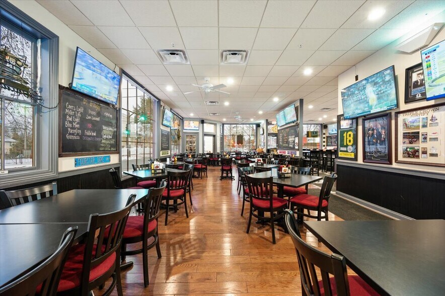 More Photos Of 108-114 Congress St, Saratoga Springs Restaurant For Sale