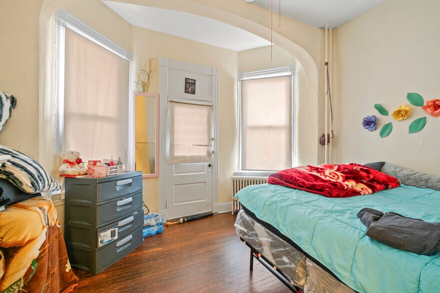 More Photos Of , Baltimore Multifamily For Sale