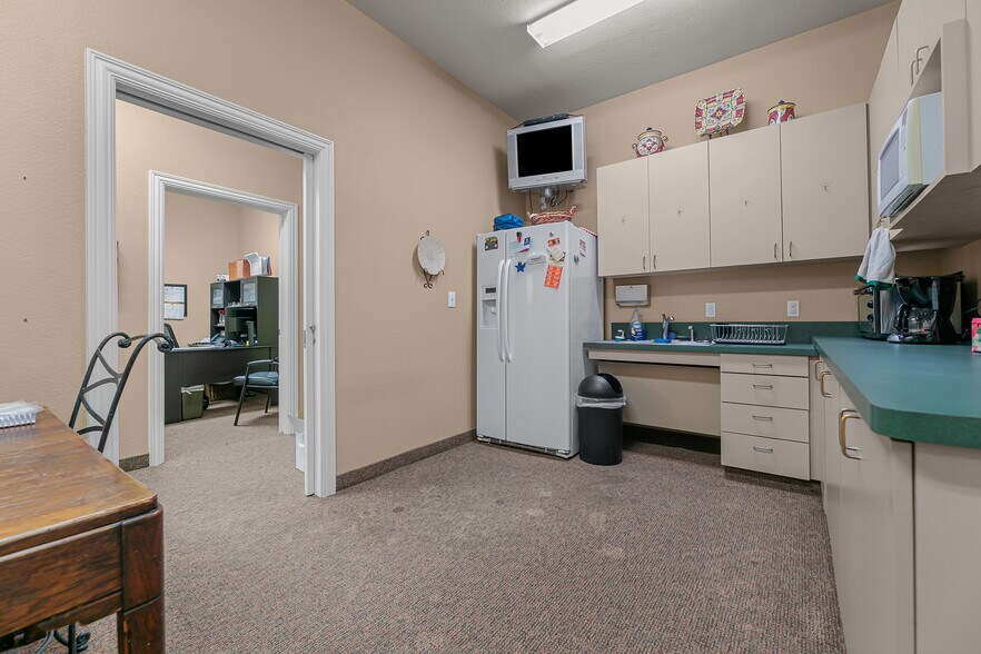 More Photos Of 4501 Medical Center Dr, McKinney Medical For Lease