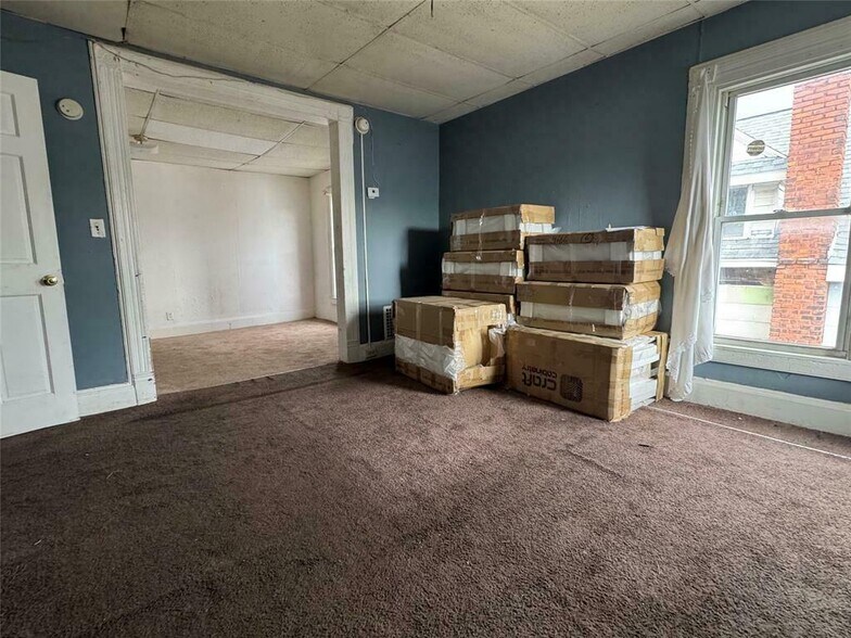 More Photos Of 99 Robinson St, Binghamton Multifamily For Sale