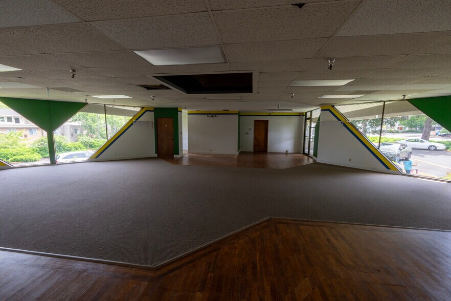 More Photos Of 9955 SW Beaverton Hillsdale Hwy, Beaverton Unknown For Lease