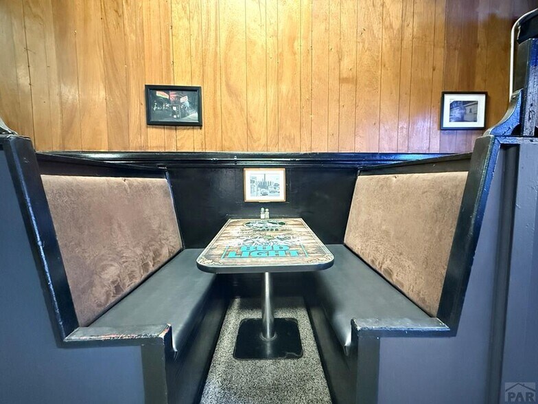 More Photos Of 424 W Northern Ave, Pueblo Restaurant For Sale