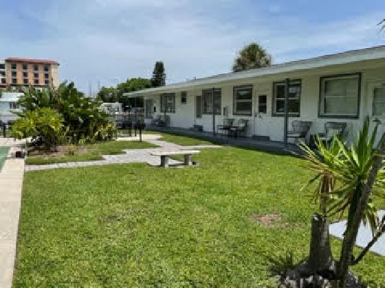 More Photos Of 629 Bay Esplanade, Clearwater Beach Specialty For Sale