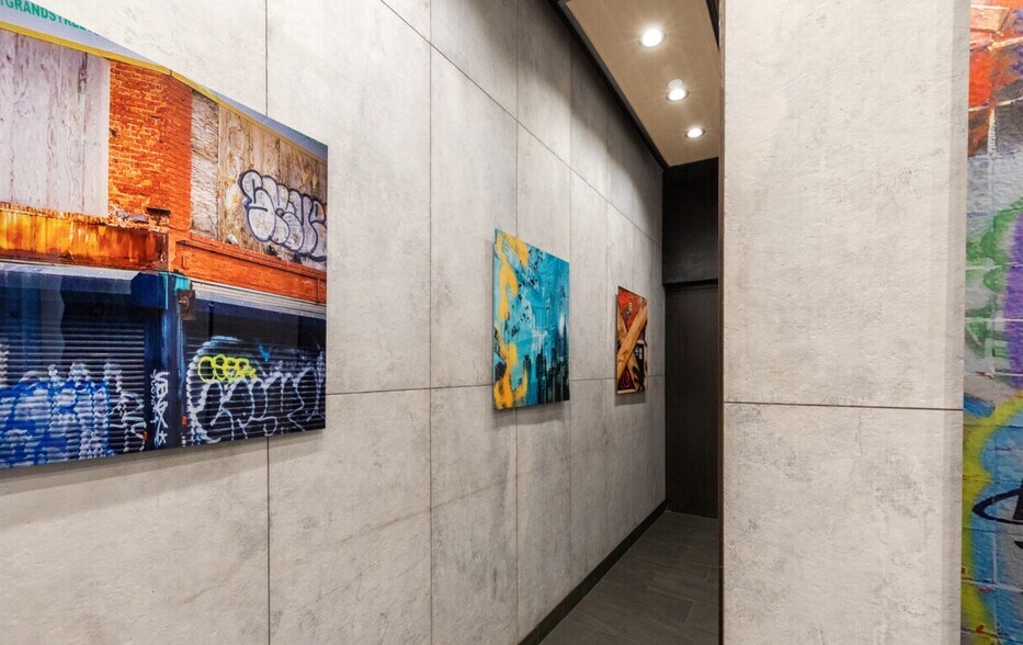 More Photos Of 12 E 33rd St, New York Office For Sale