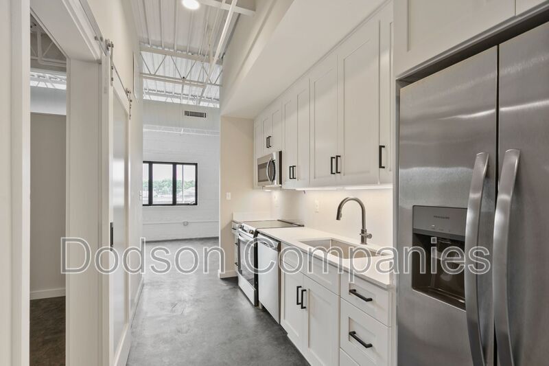 More Photos Of 5047 Forest Hill Ave, Richmond Apartments For Lease