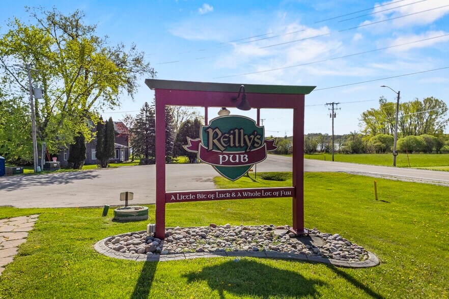 More Photos Of N4111 S Lakeshore Dr, Markesan Restaurant For Sale
