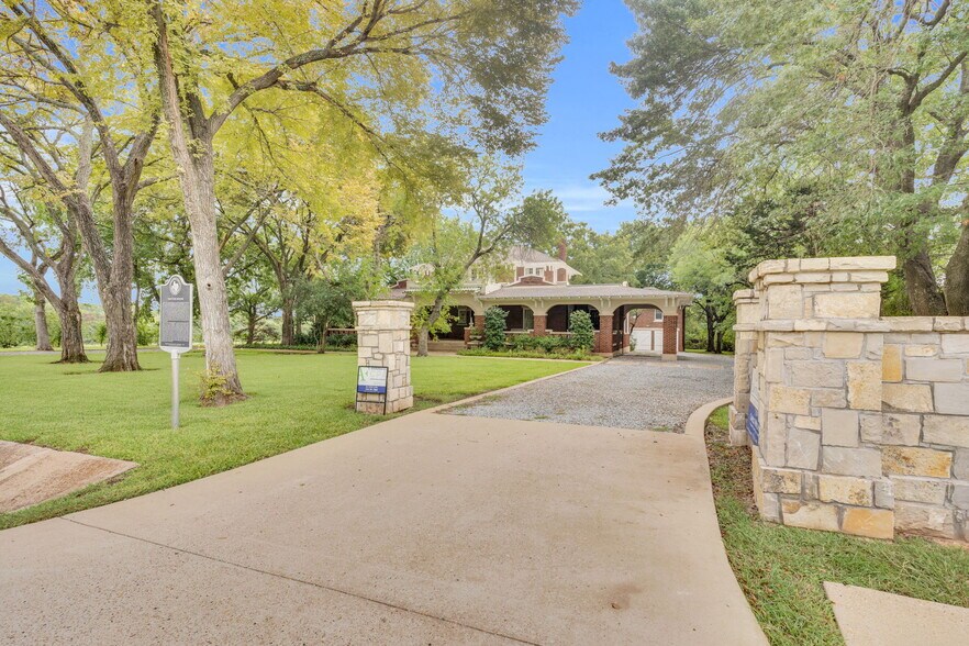 More Photos Of 508 S 9th St, Midlothian Land For Lease